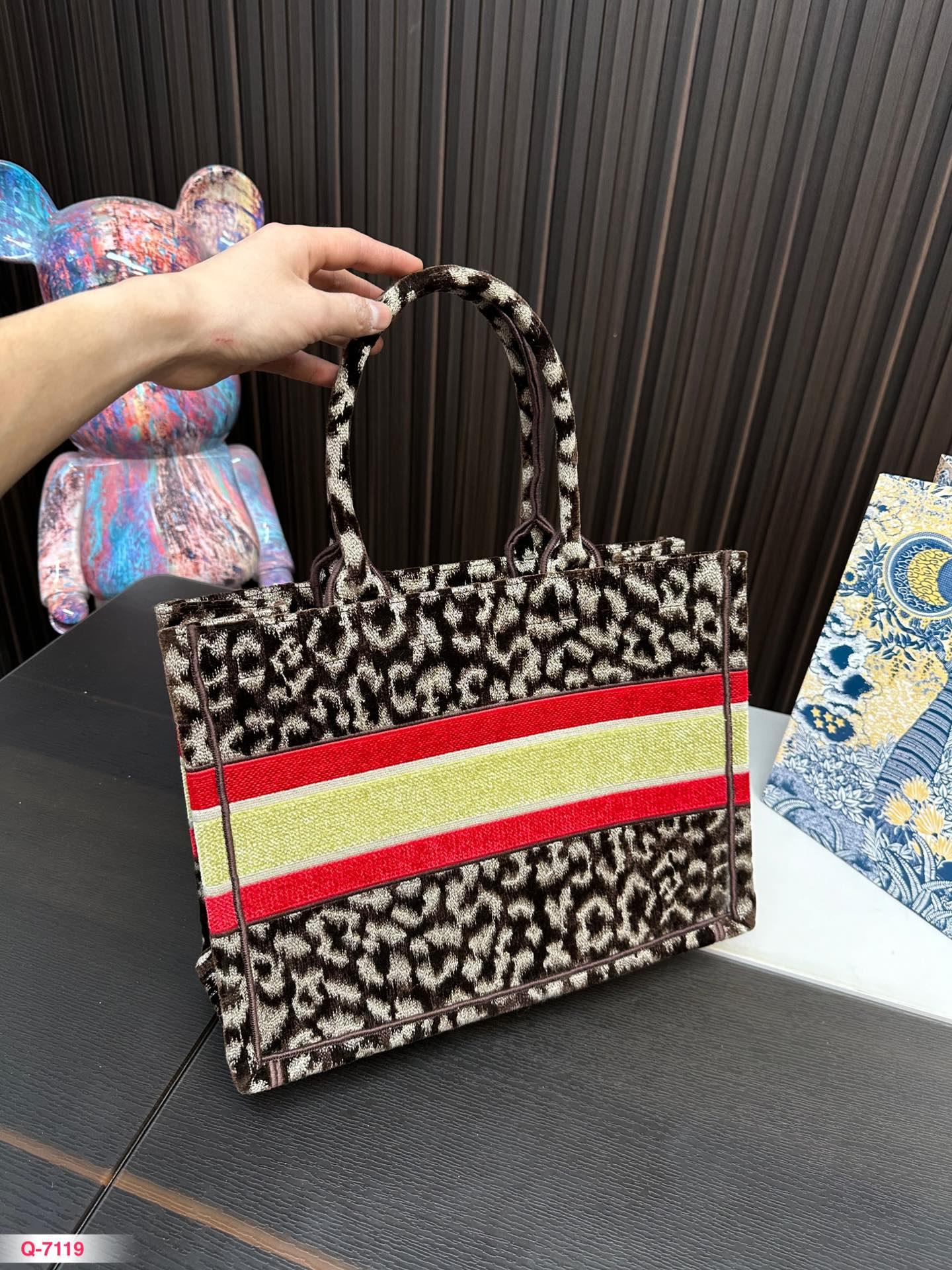 Replica Dior Bag 35*27CM/40*34CM