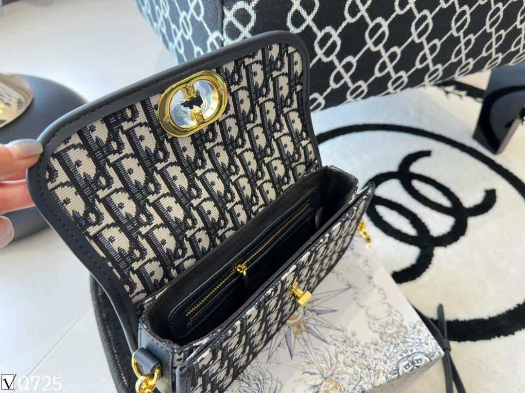 Replica Dior Bag