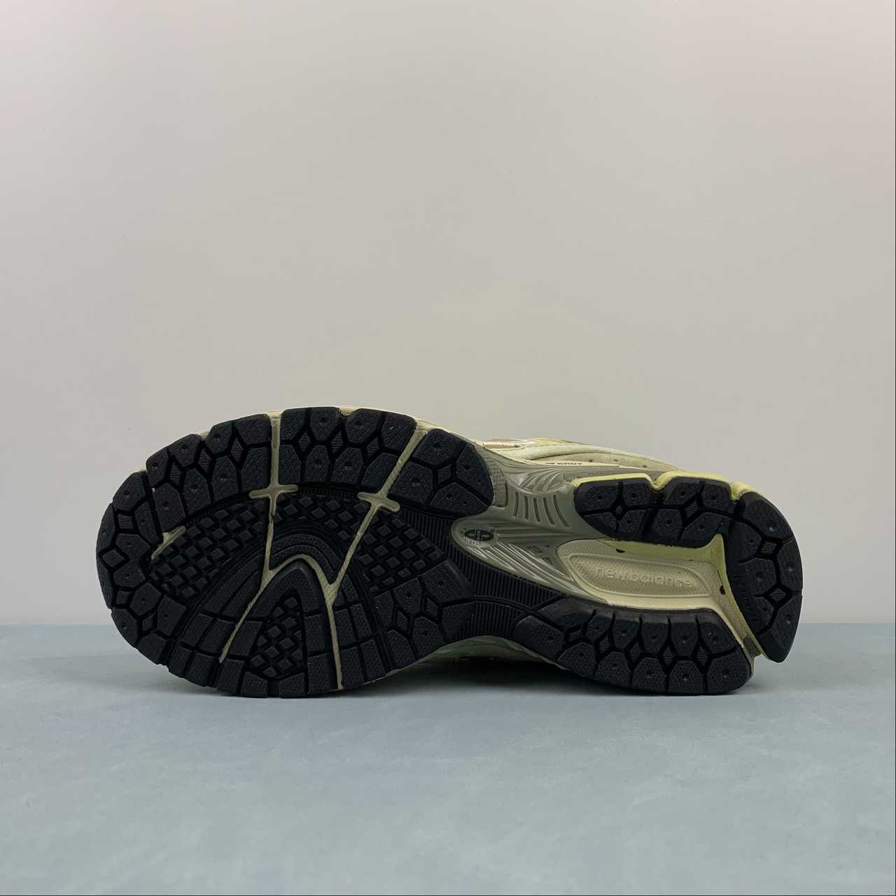 Replica New Balance Shoe New Balance NB2002 M2002RE1  36-45