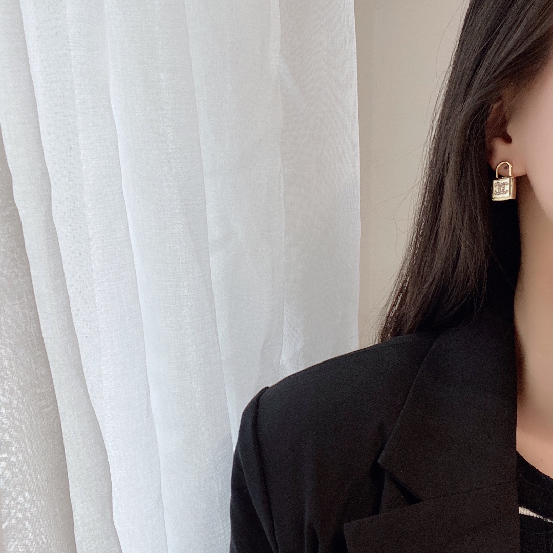Replica CHANEL Earring