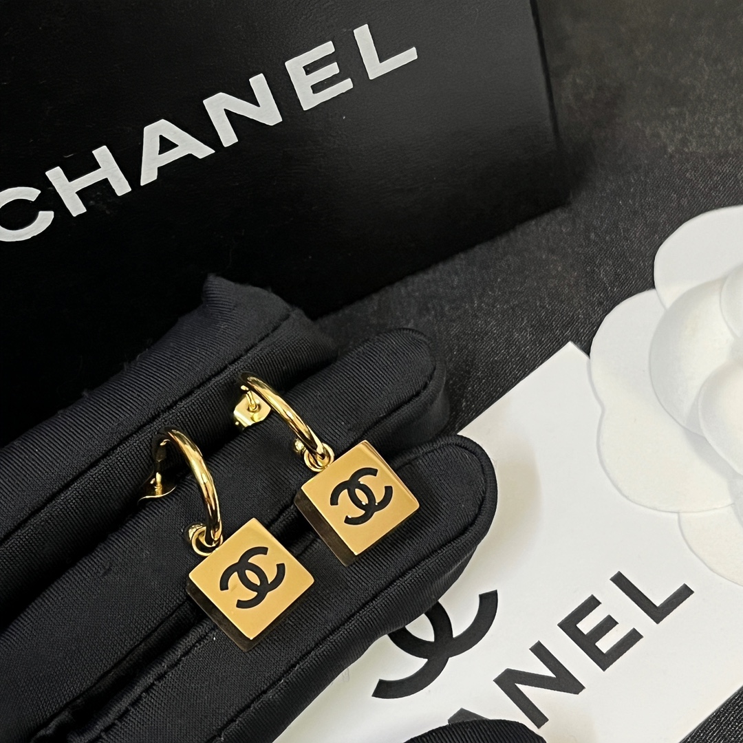 Replica CHANEL Earring