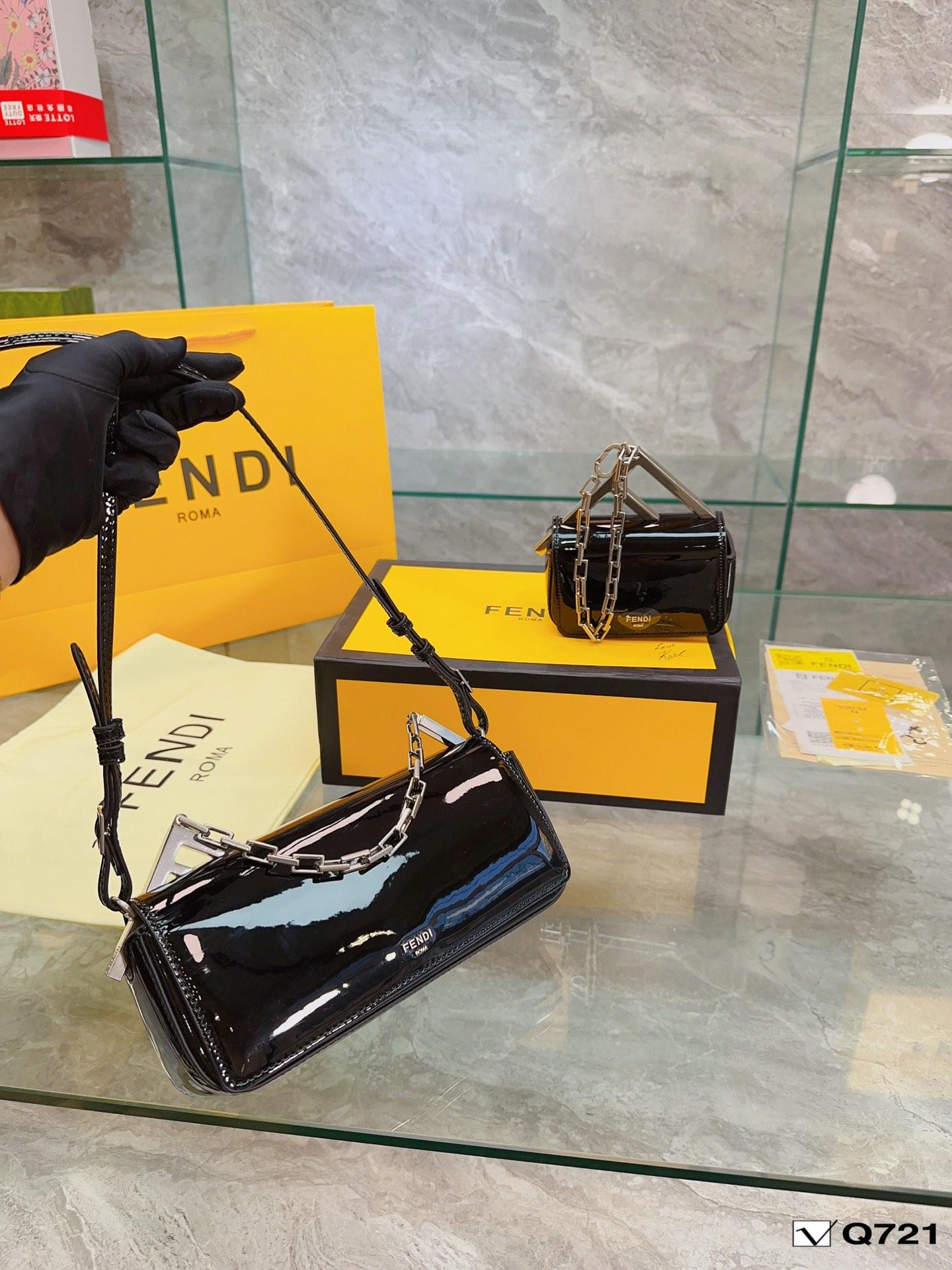 Replica Fendi Bag 15CM/23CM