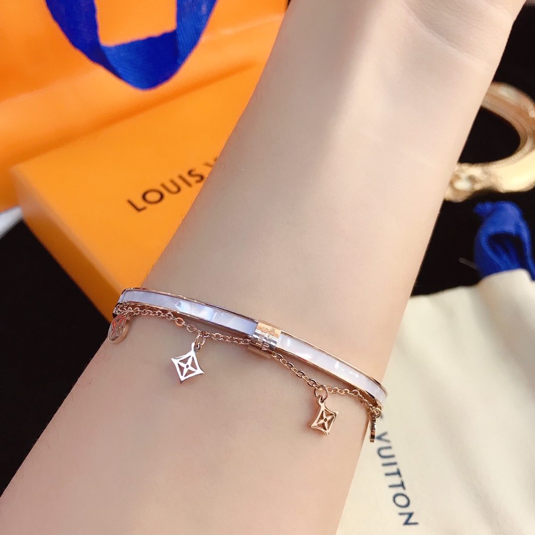 Replica LOUIS VUITTON Bangle