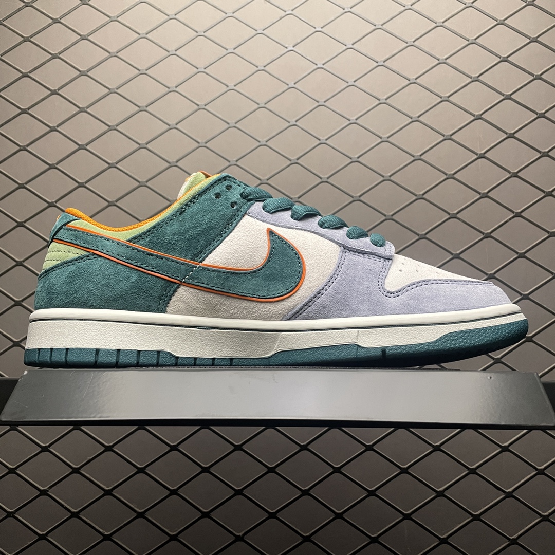 Replica Nike Dunk SB Shoe Otomo Katsuhiro x Nike Dunk Low LF0039-022 SIZE 36-46