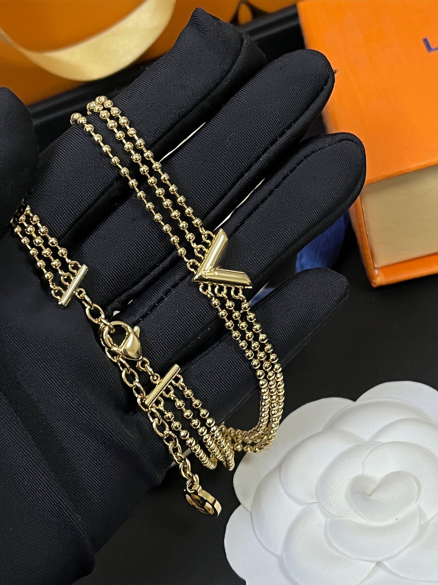 Replica LOUIS VUITTON Necklace