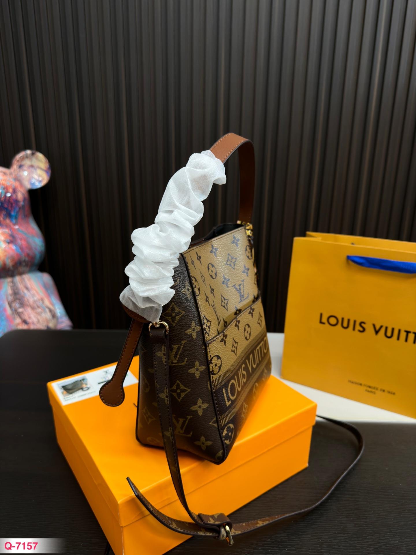 Replica Louis Vuitton Bag 18*22CM
