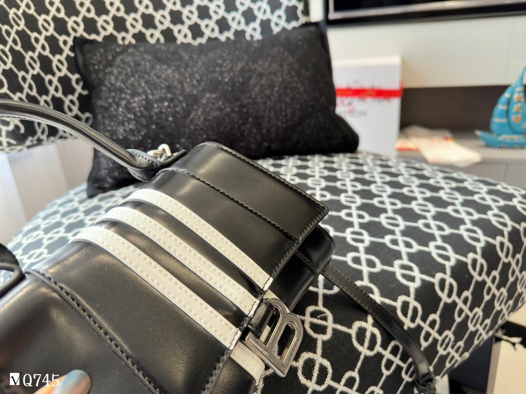 Replica Balenciaga Bag  22.5*14CM/19*12CM