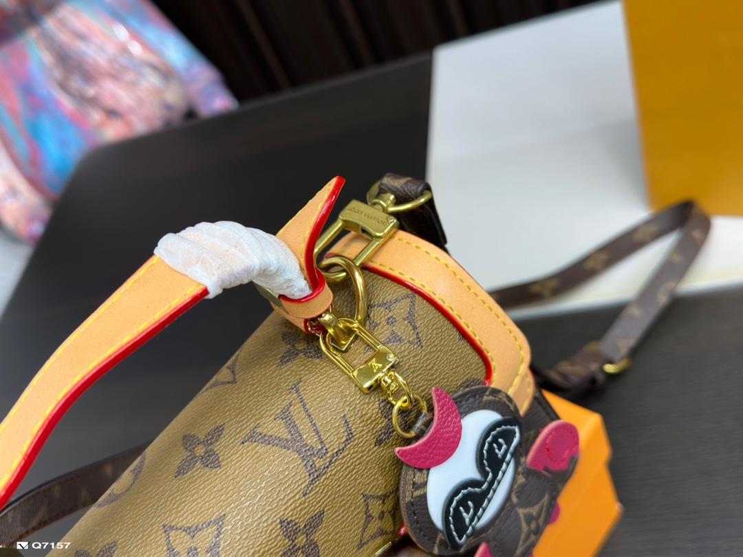 Replica Louis Vuitton Bag 13*19CM