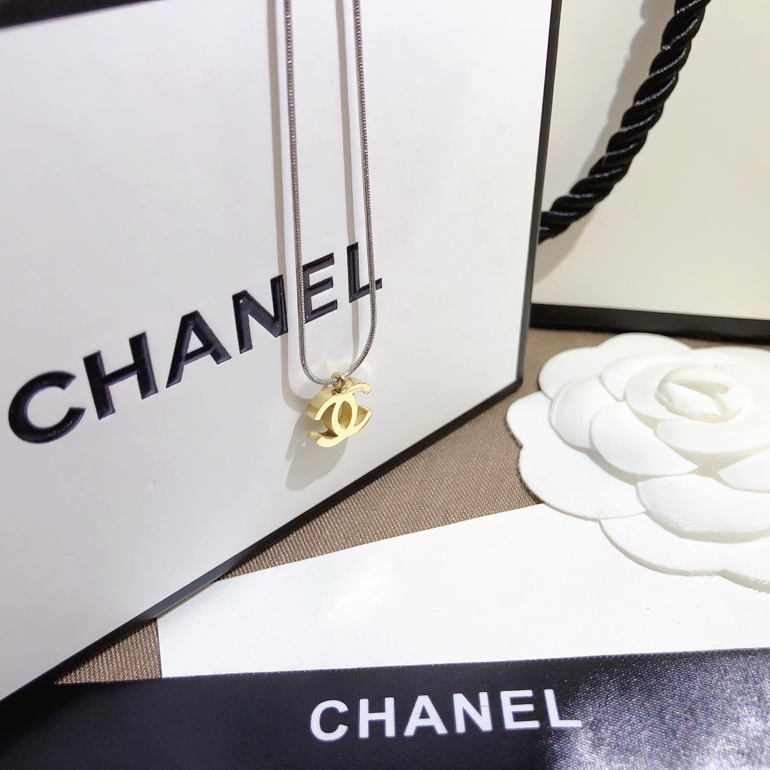 Replica CHANEL Necklace