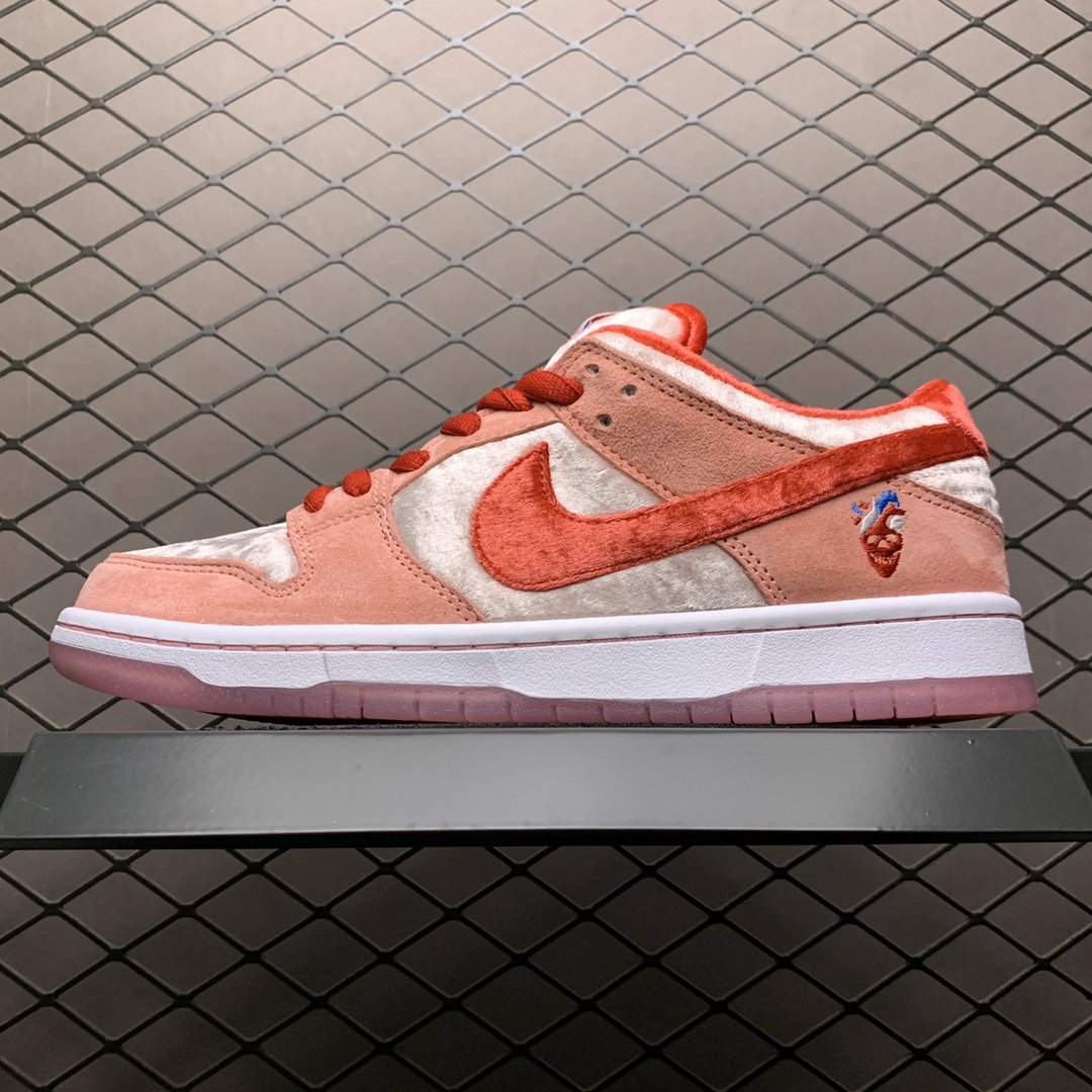 Replica Nike Dunk SB Shoe StrangeLove x Nike SB Dunk Low Valentines Day CT2552-800 36-46