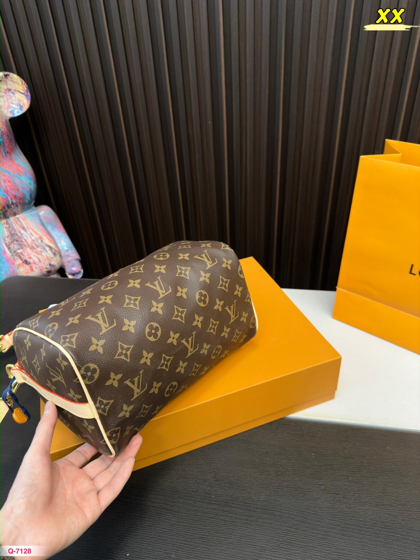 Replica Louis Vuitton Bag 20*25CM