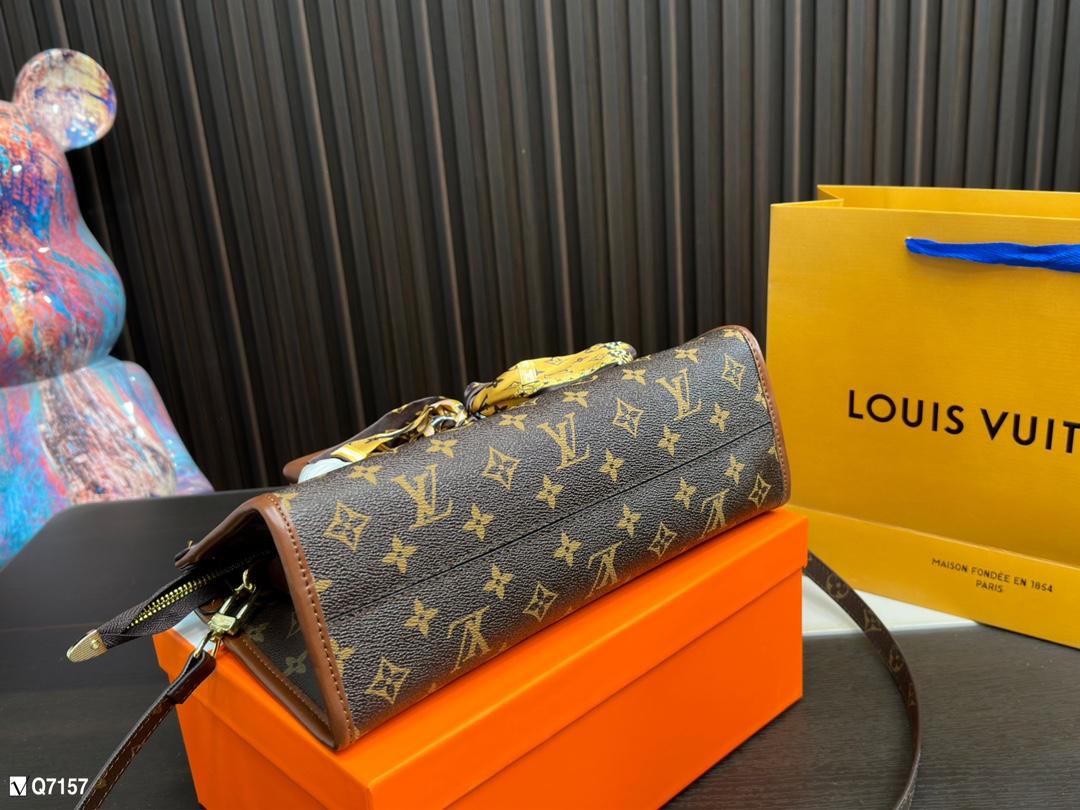 Replica Louis Vuitton Bag 16*29CM