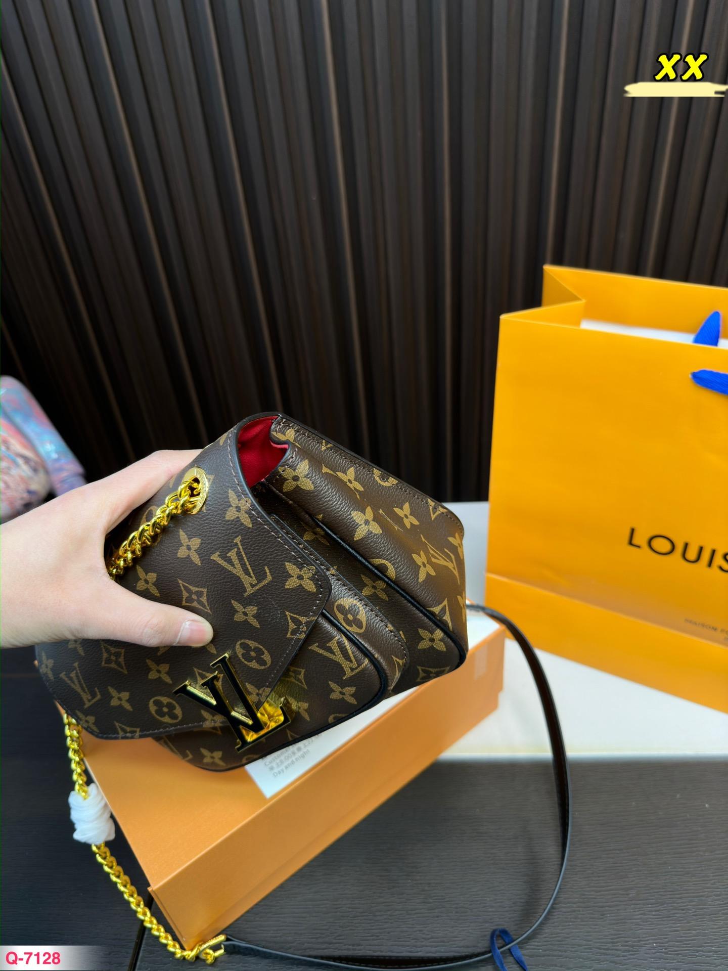 Replica Louis Vuitton Bag 18*22CM