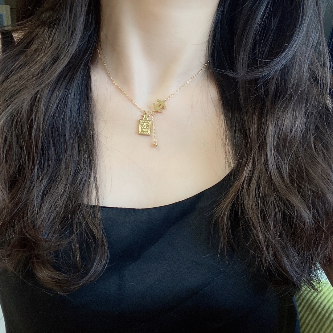 Replica CHANEL Necklace