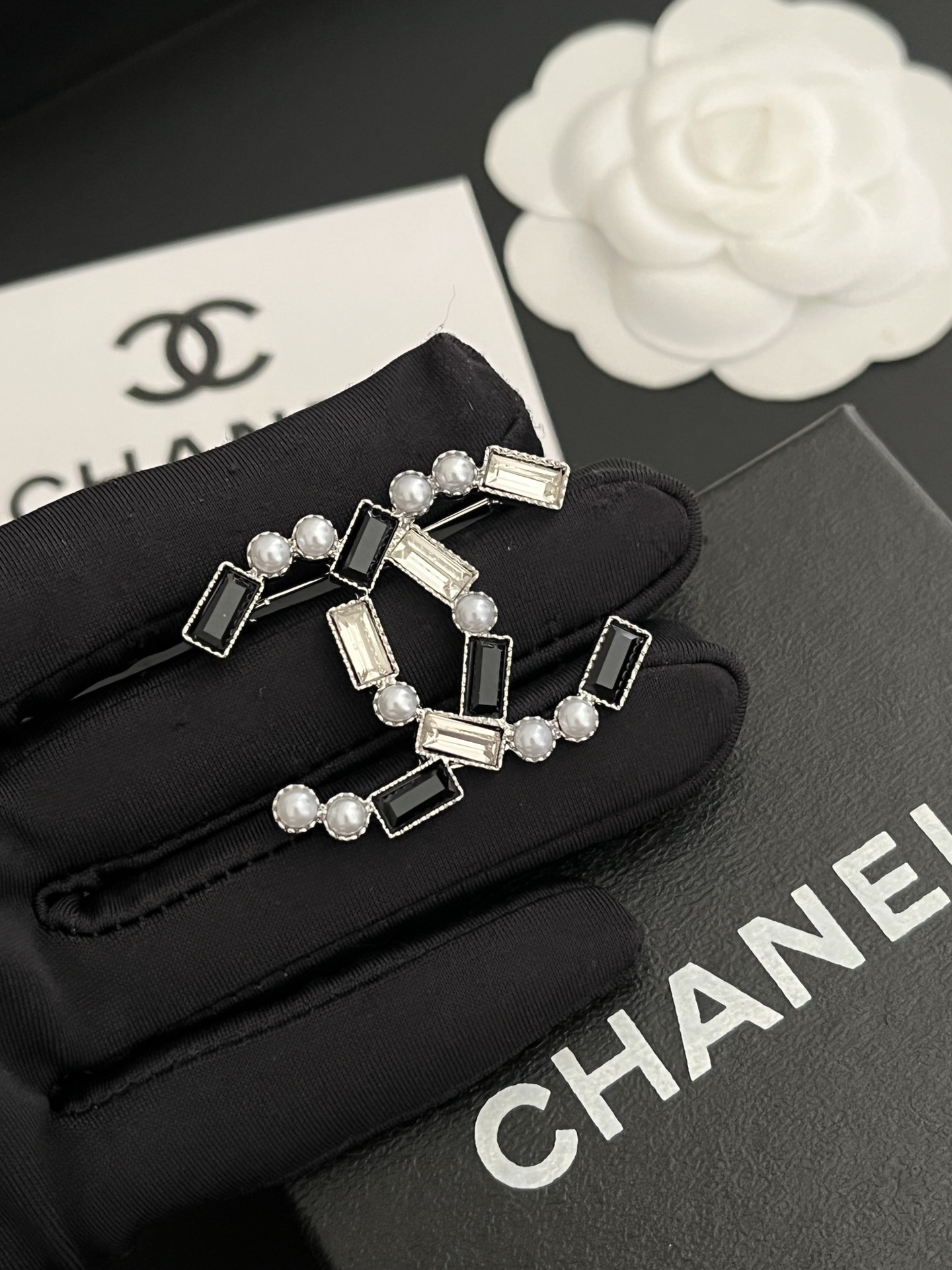 Replica CHANEL Brooch