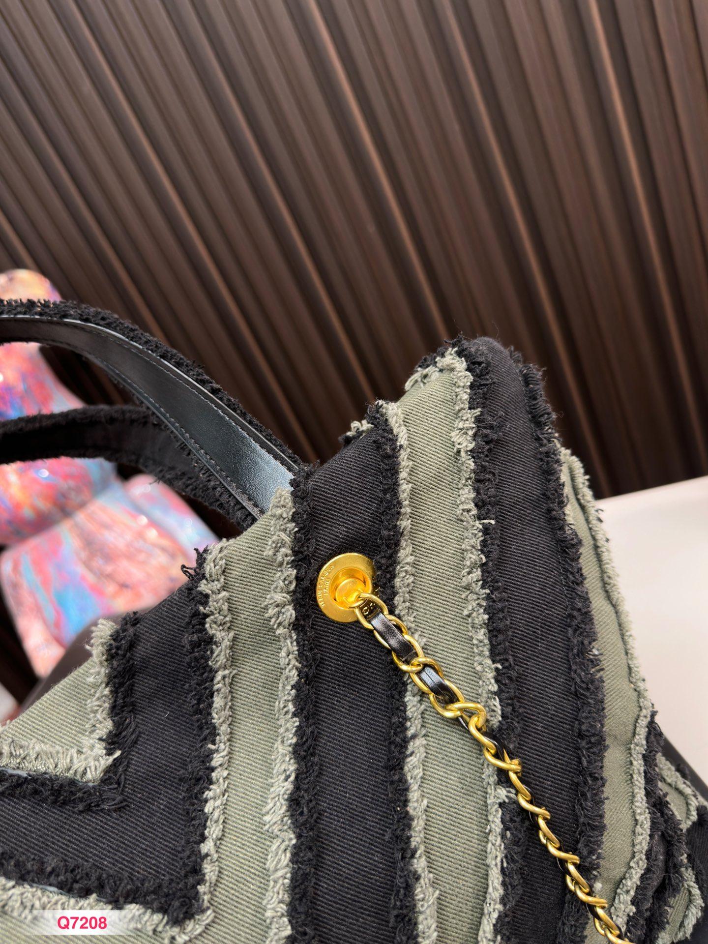 Replica Chanel Bag 36*28CM