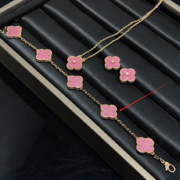 Replica VanCleef Arpels Bracelet