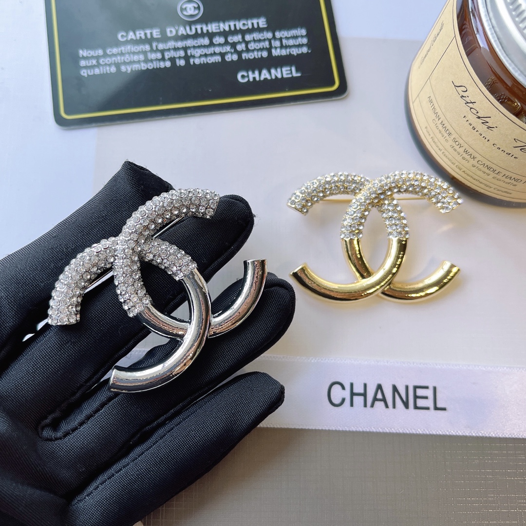 Replica CHANEL Brooch