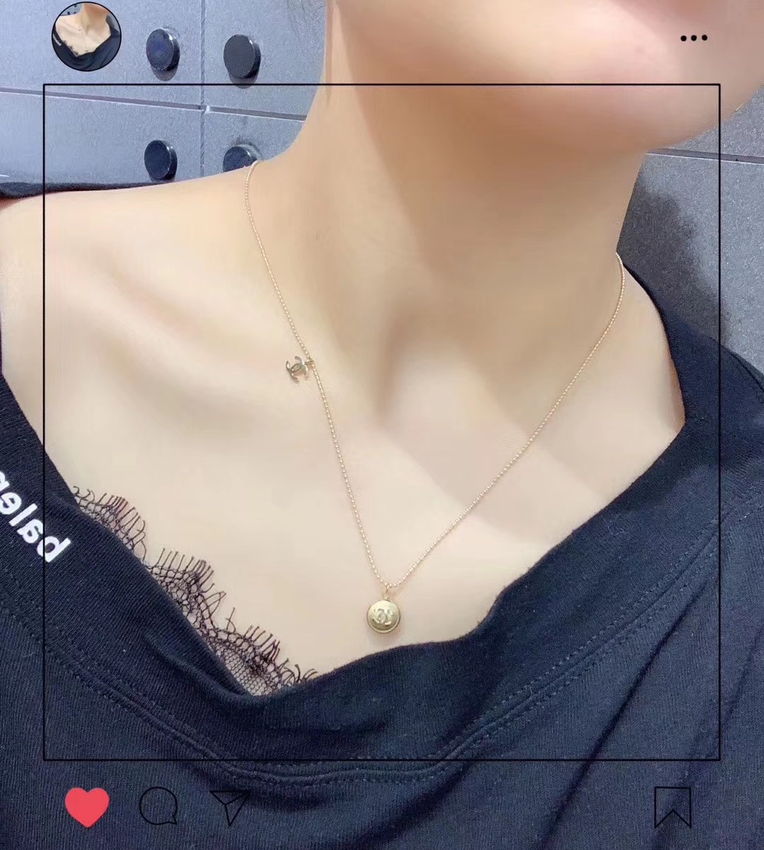 Replica CHANEL Necklace