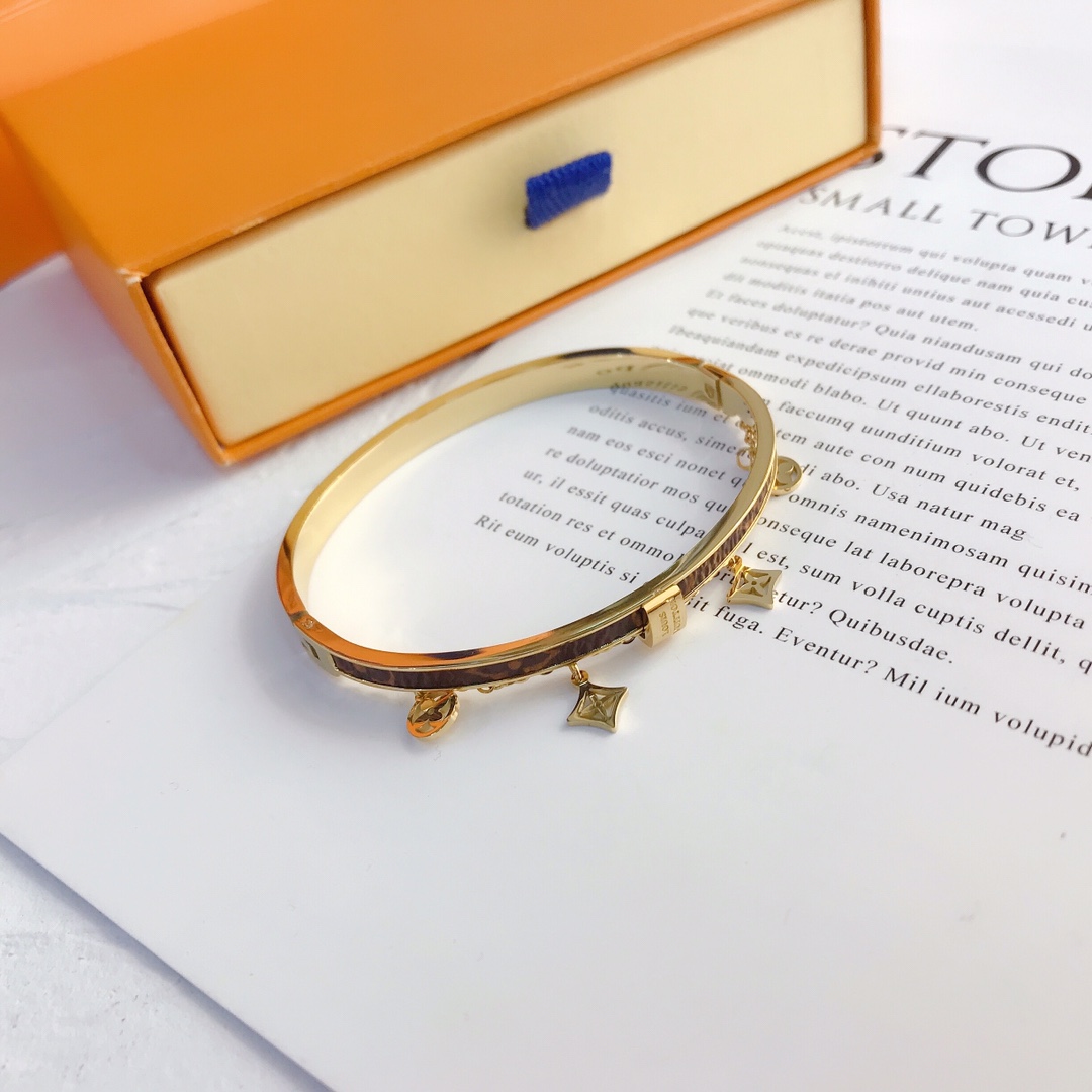 Replica LOUIS VUITTON Bangle