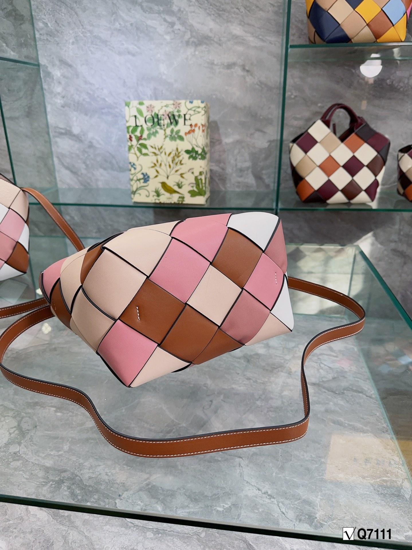 Replica LOEWE Bag 19*17CM/24*20CM