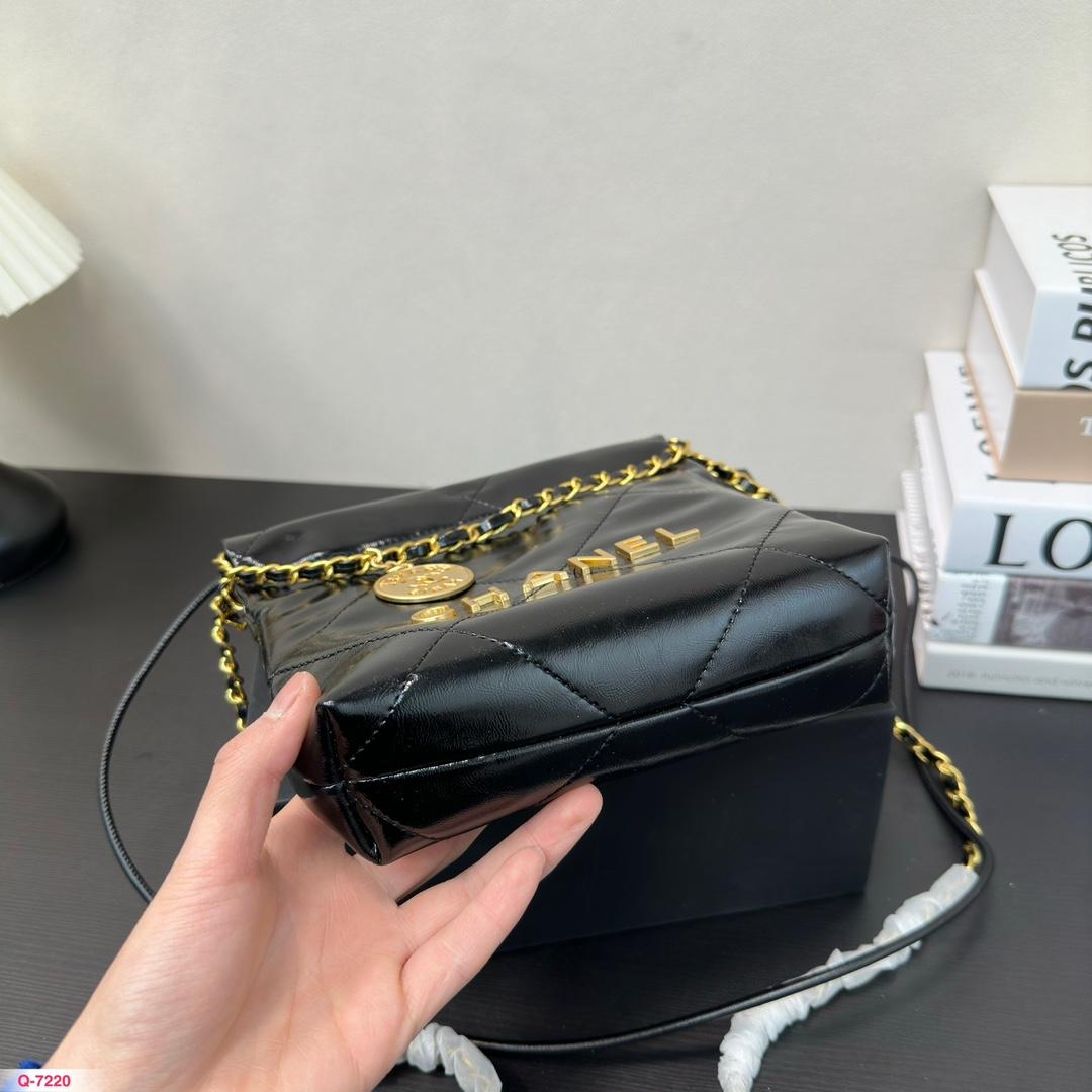 Replica Chanel Bag 22*18CM
