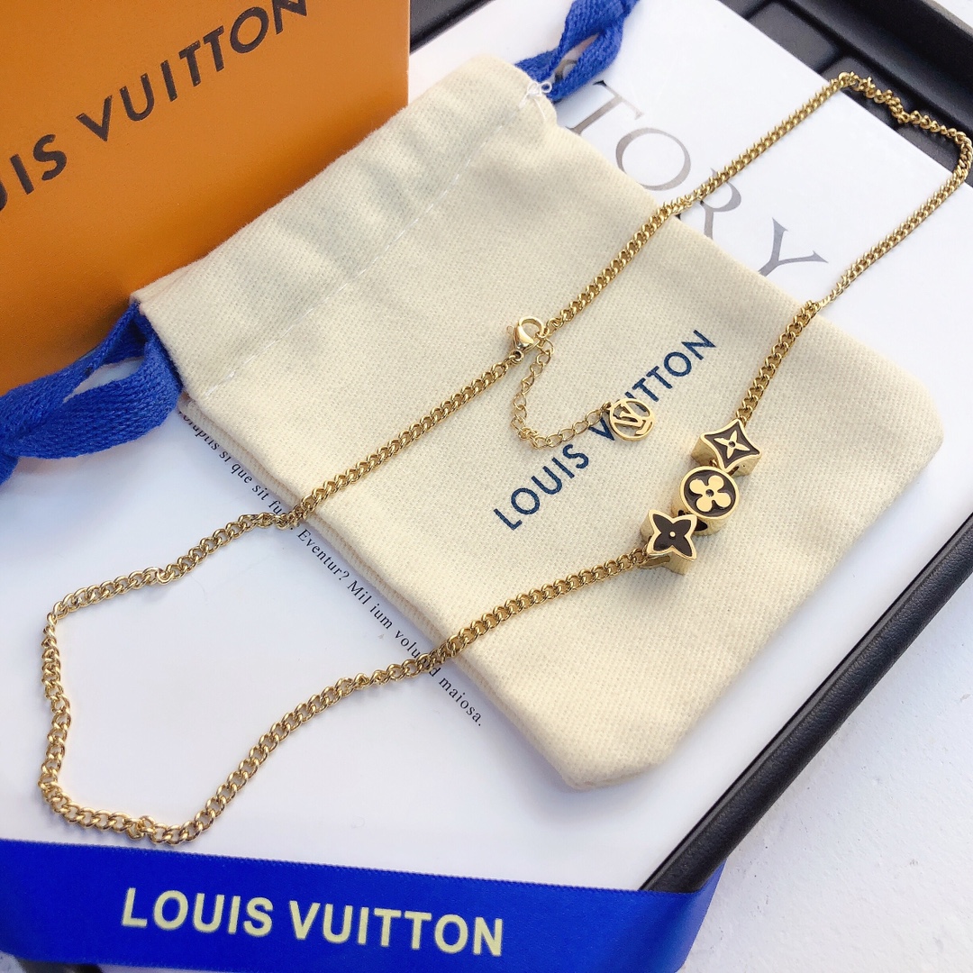 Replica LOUIS VUITTON Necklace