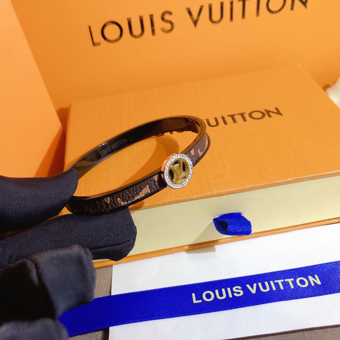 Replica LOUIS VUITTON Bangle
