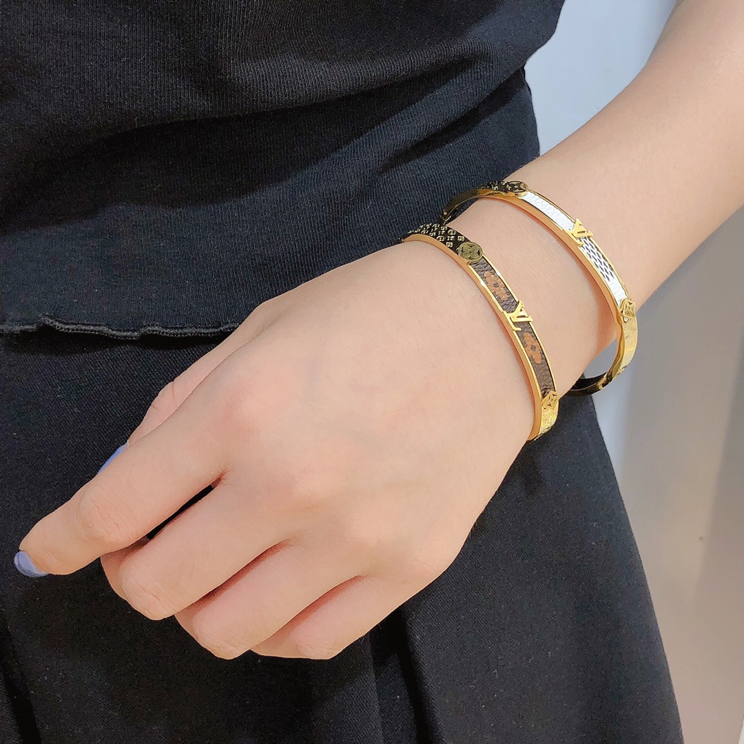 Replica LOUIS VUITTON Bangle