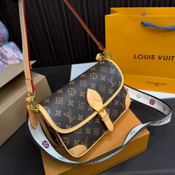 Replica Louis Vuitton Bag 24*15CM