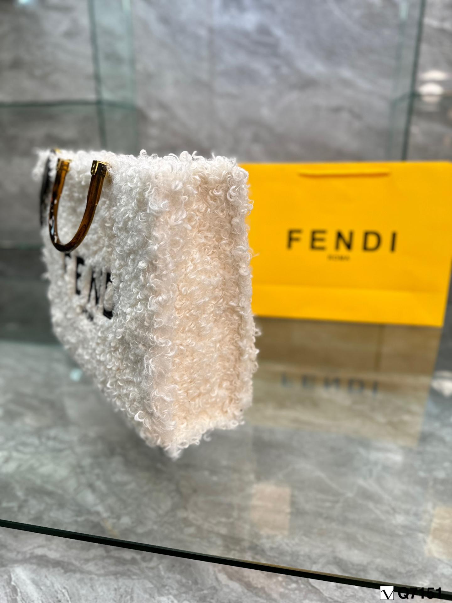 Replica Fendi Bag 35*30CM