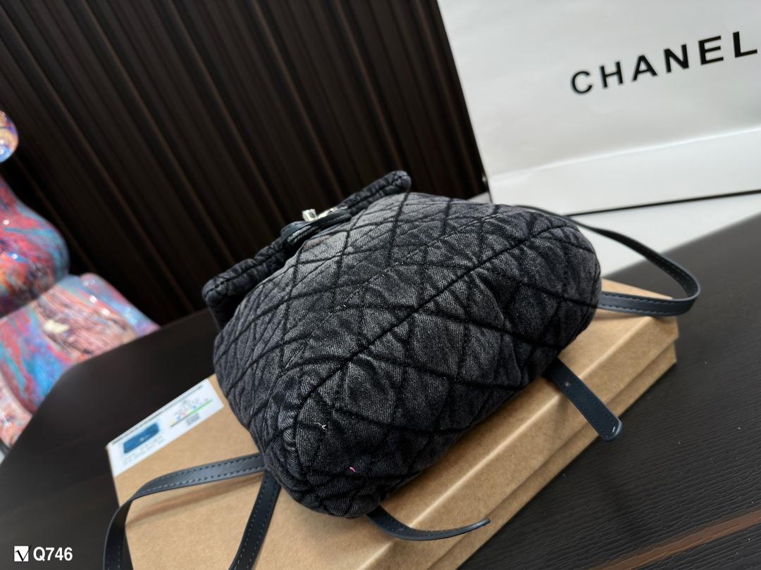 Replica Chanel Bag 23*21CM