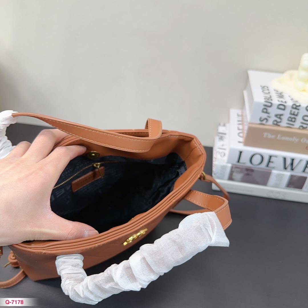 Replica Chanel Bag 24*24CM