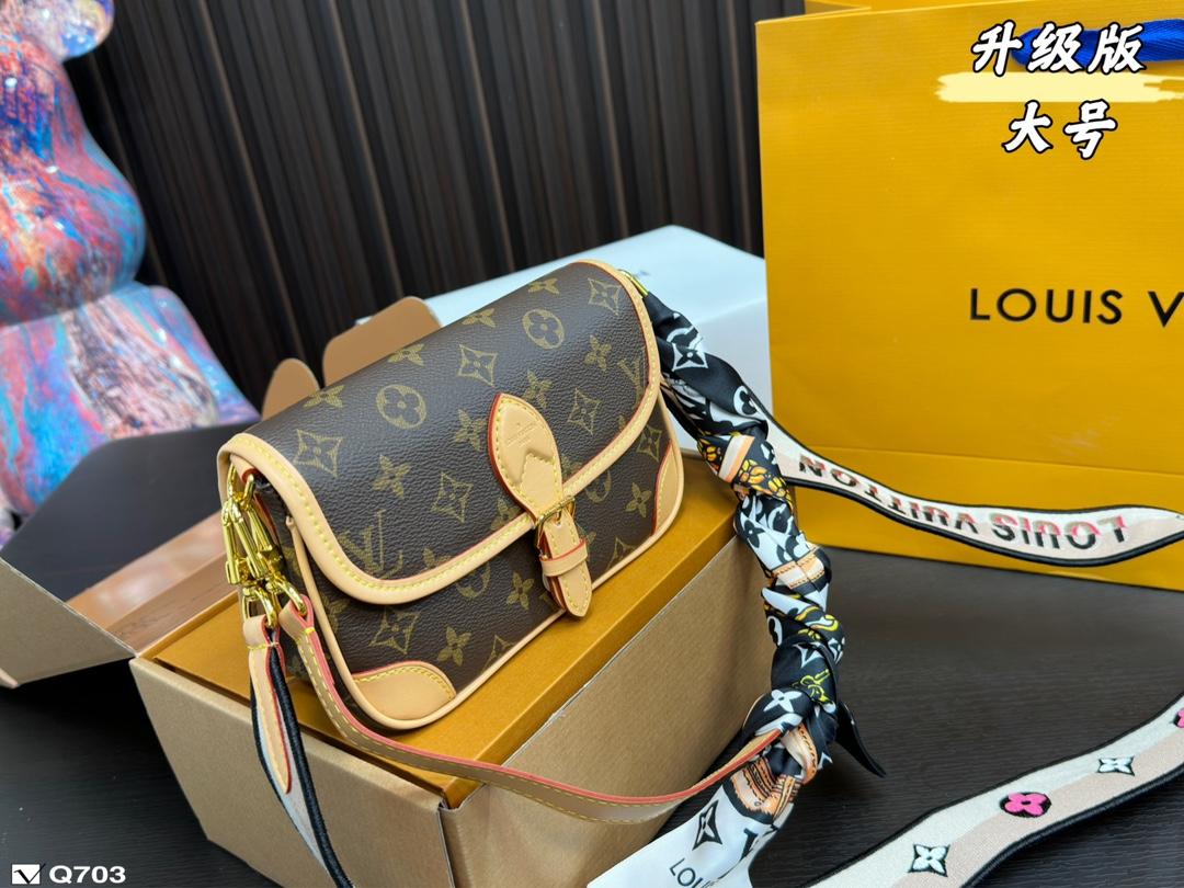 Replica Louis Vuitton Bag 24*16CM/20*12CM