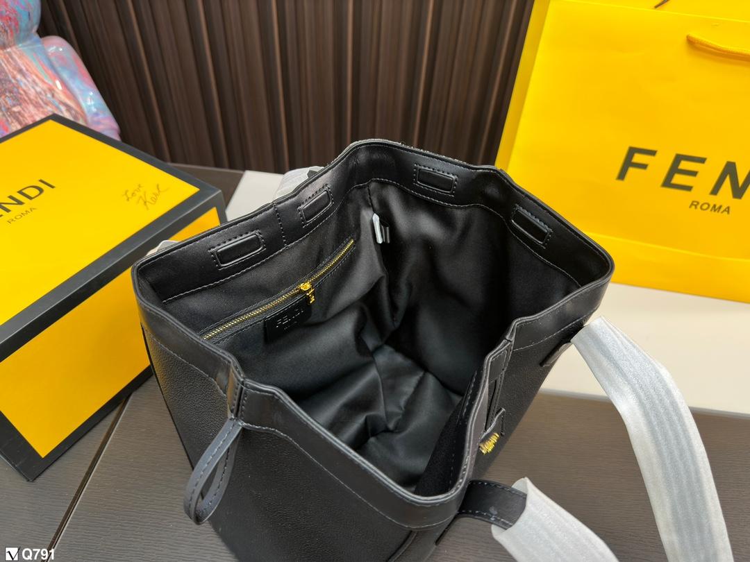 Replica Fendi Bag 27*26CM