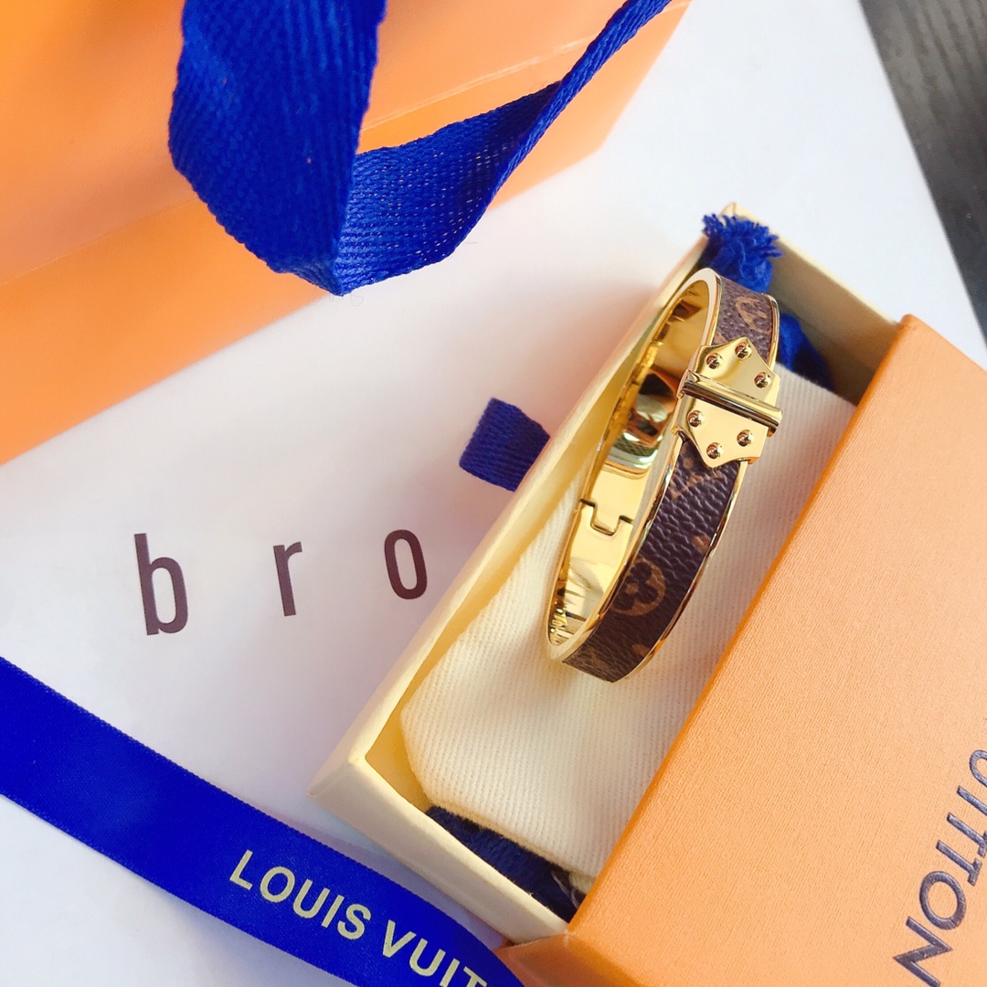 Replica LOUIS VUITTON Bangle
