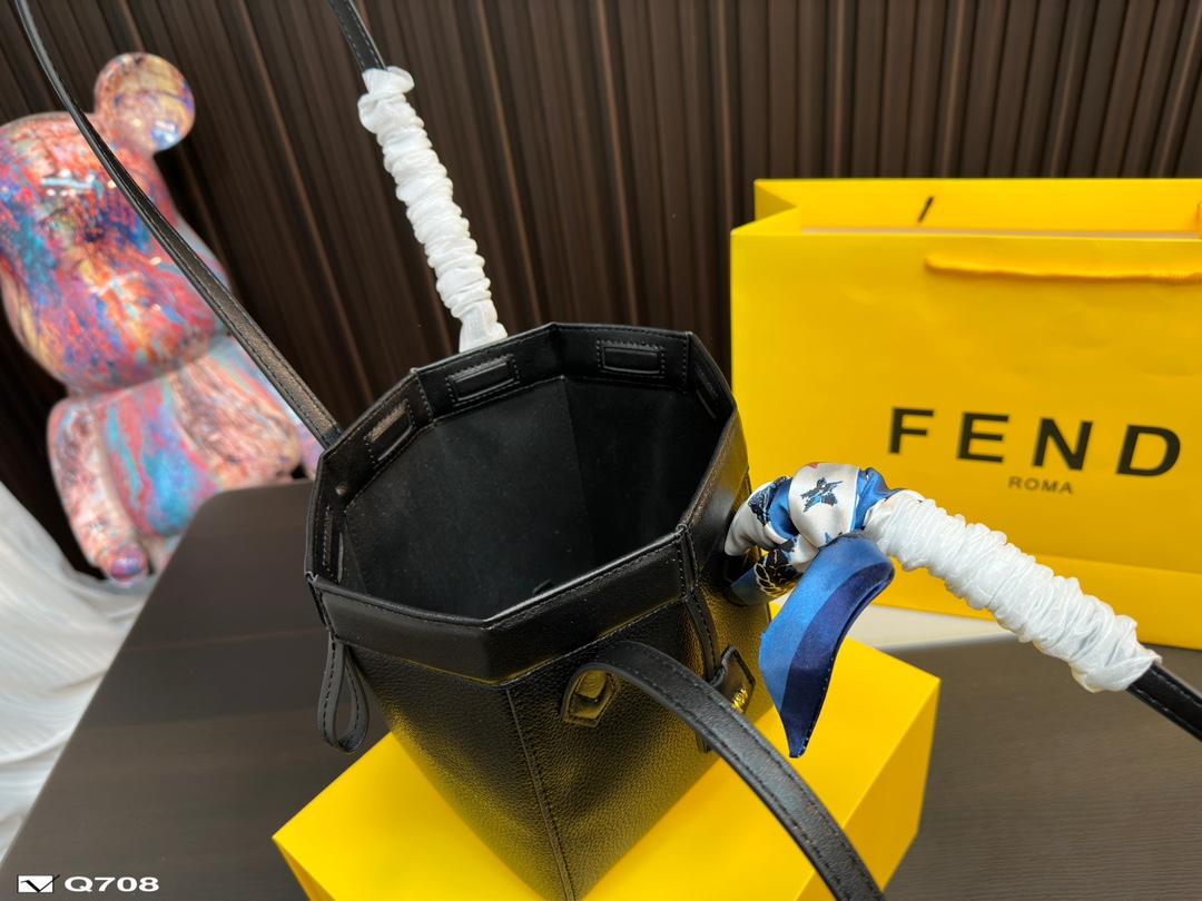 Replica Fendi Bag 15*20CM