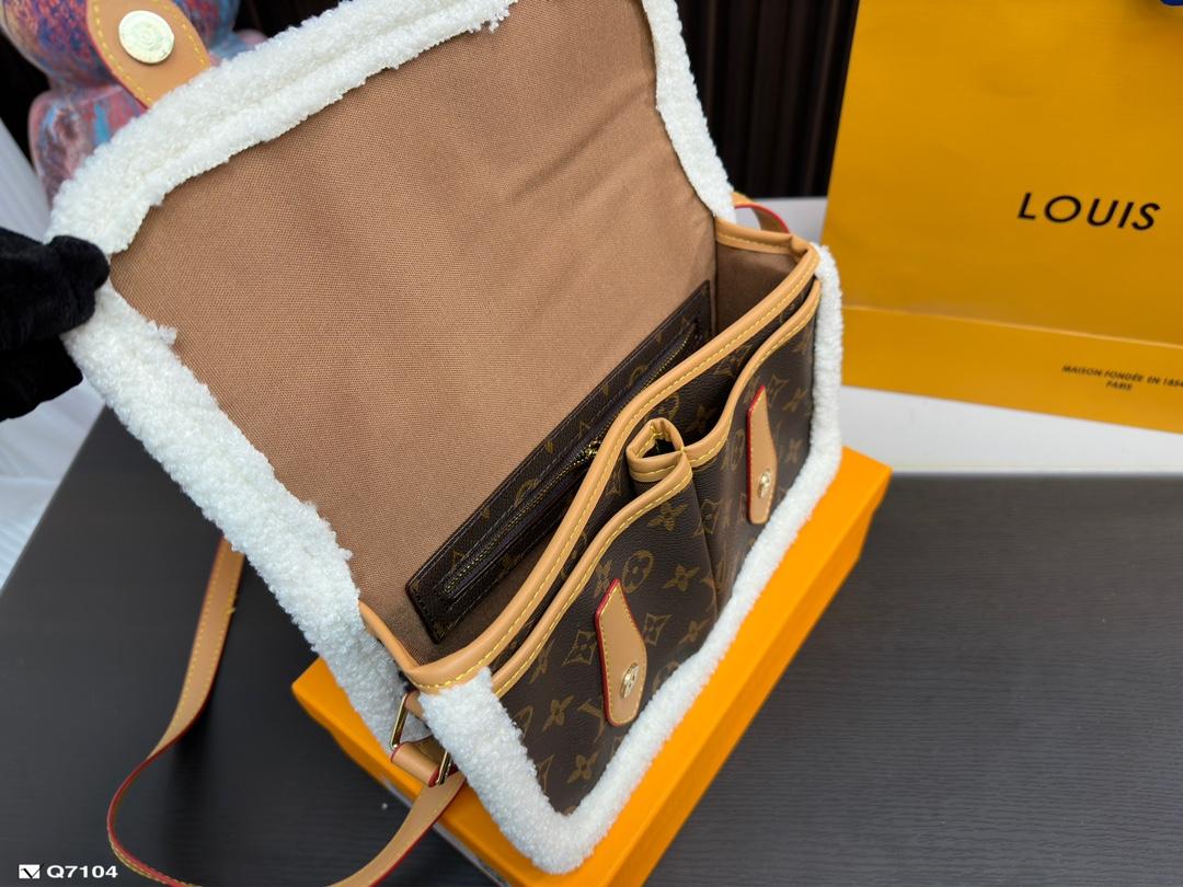 Replica Louis Vuitton Bag 26*15CM