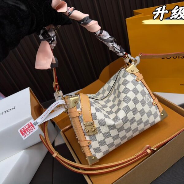 Replica Louis Vuitton Bag 23*16CM