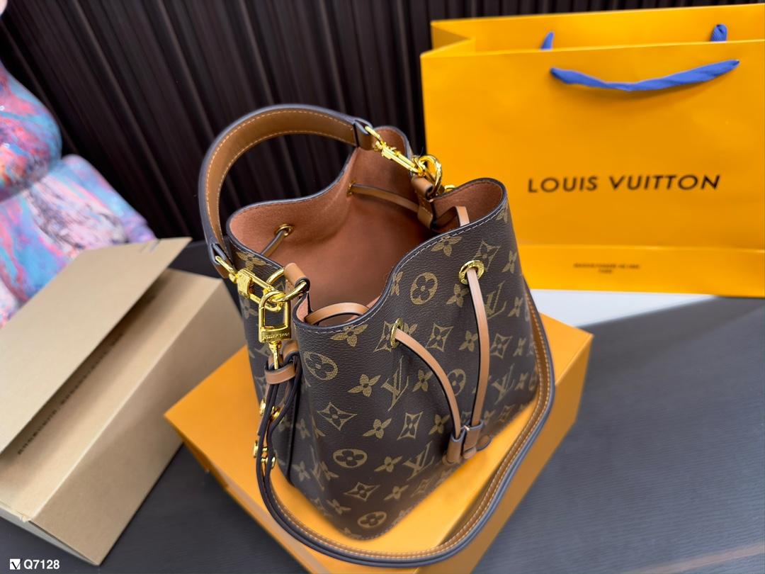 Replica Louis Vuitton Bag 20*20CM