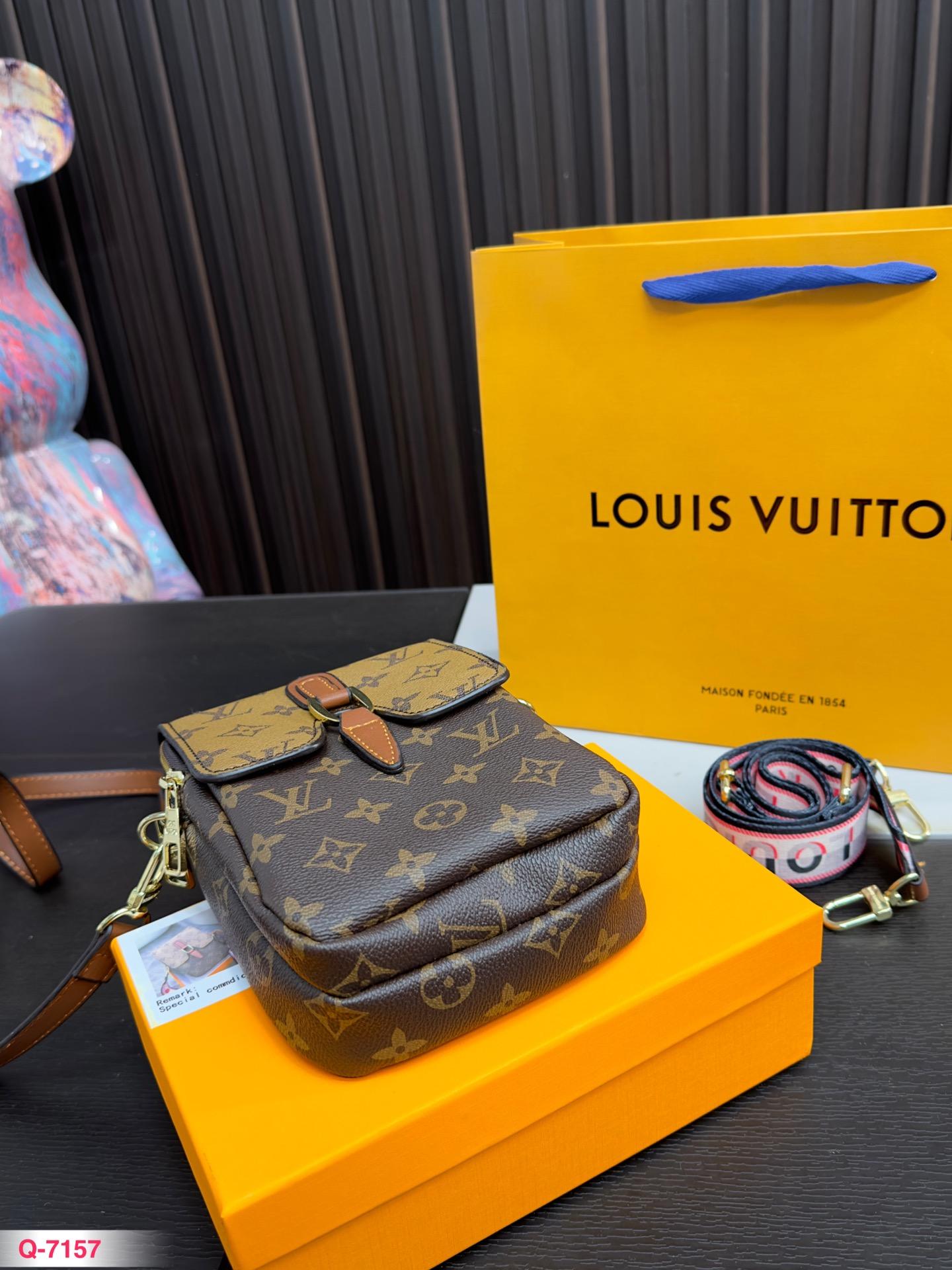 Replica Louis Vuitton Bag 20*13CM
