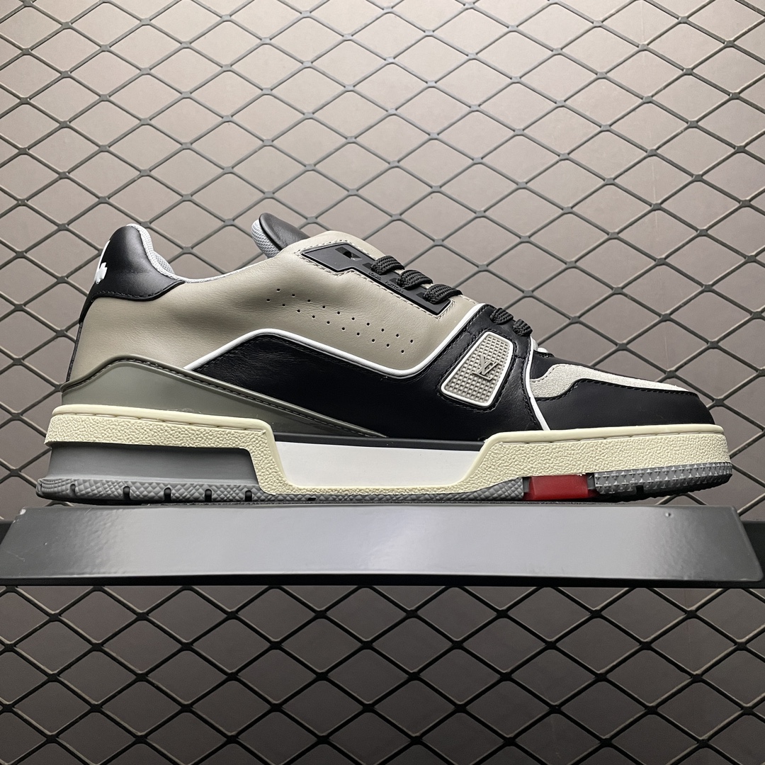 Replica Louis Vuitton Shoe Louis Vuitton LV Trainer Size 38-45 Black Brown