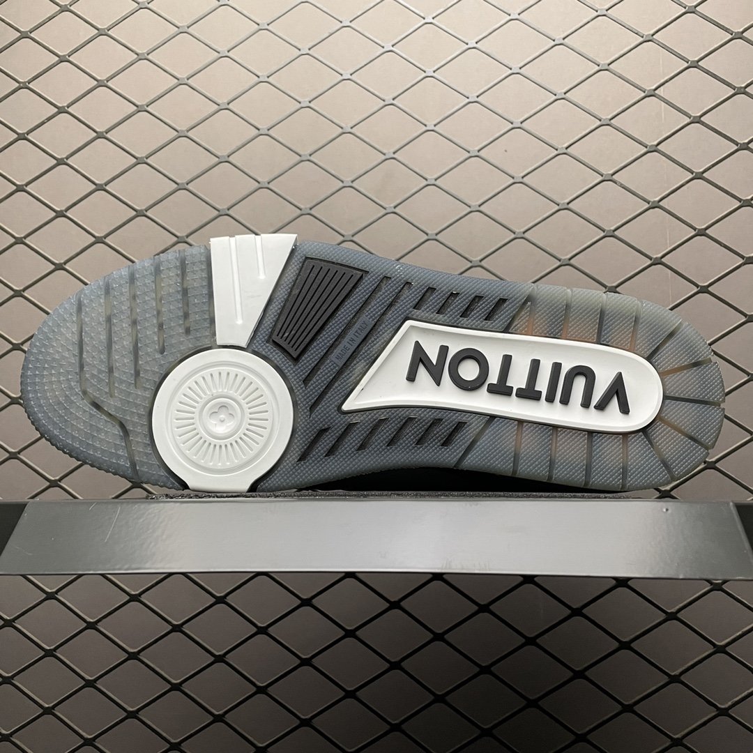 Replica Louis Vuitton Shoe Louis Vuitton Trail Sneaker LV _01689