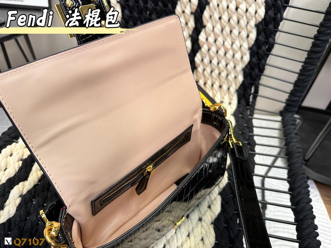 Replica Fendi Bag 26*15CM
