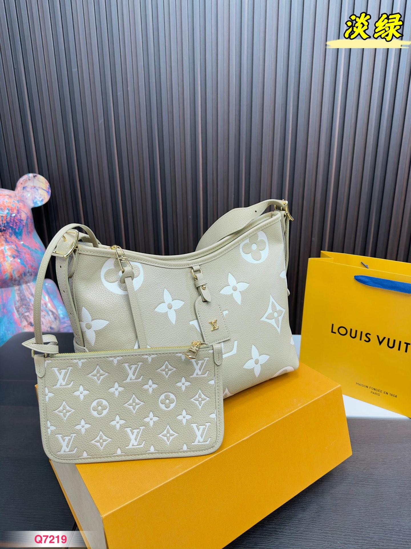 Replica Louis Vuitton Bag 28*20CM