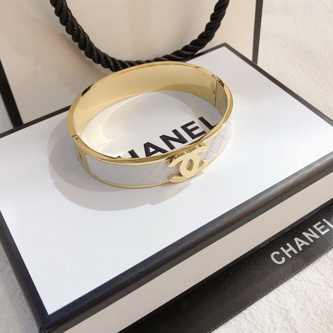 Replica CHANEL Bangle