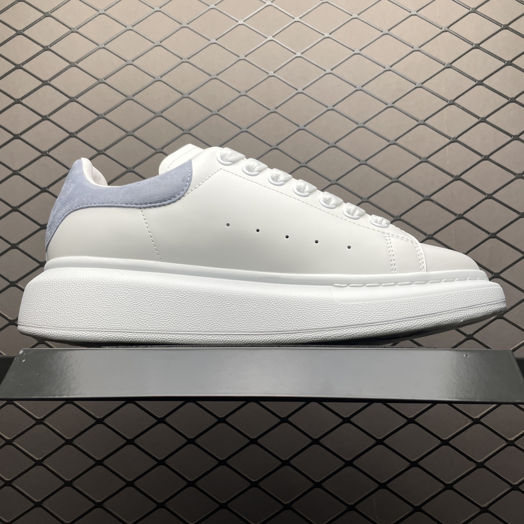 Replica Alexander McQueen Shoe Alexander McQueen size 35-45 with half size.e