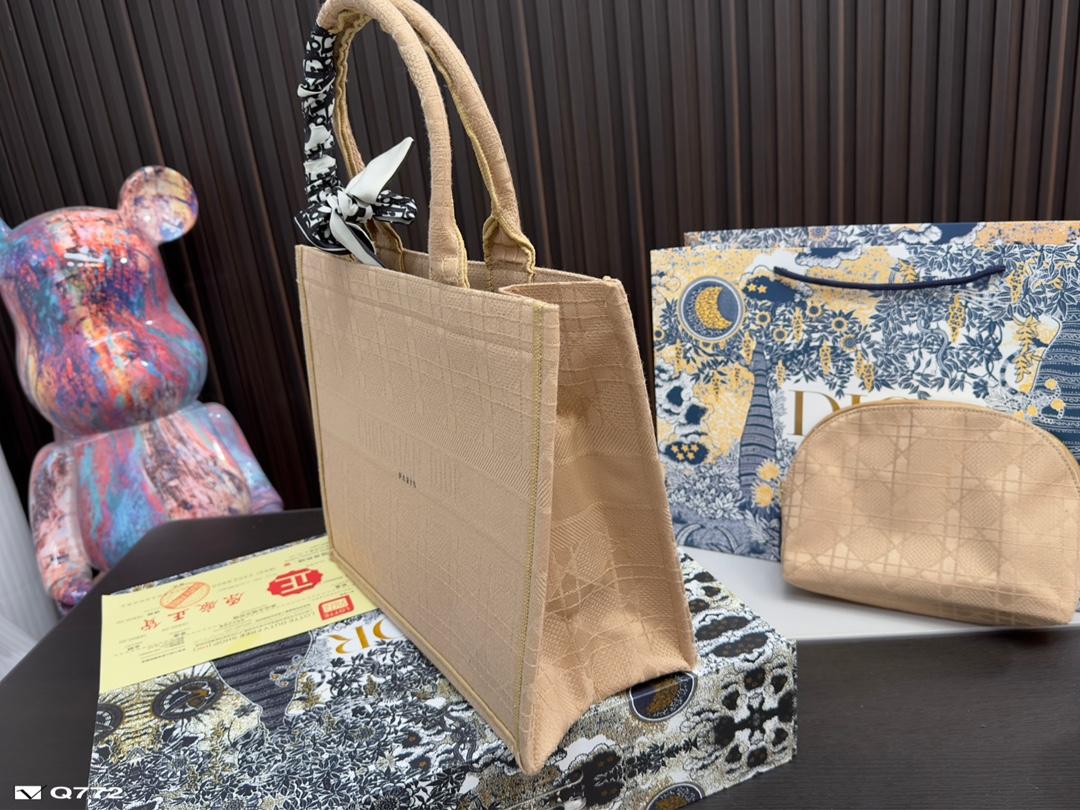 Replica Dior Bag 33*26CM
