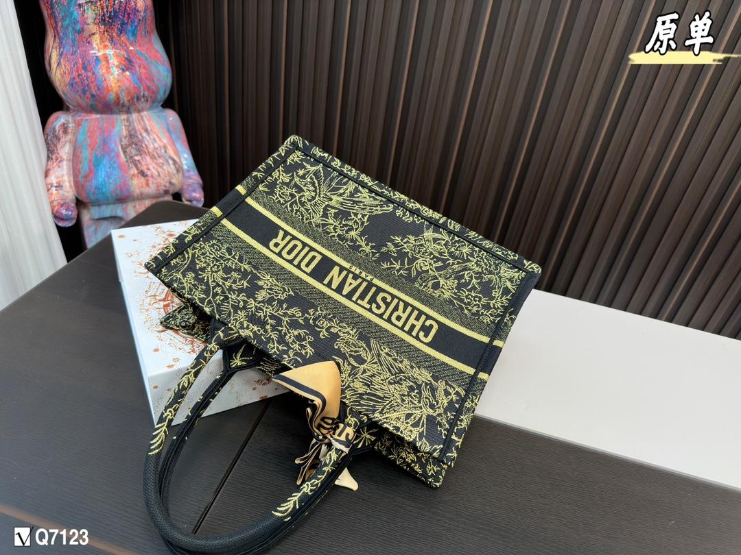 Replica Dior Bag   41*34CM/36*27CM