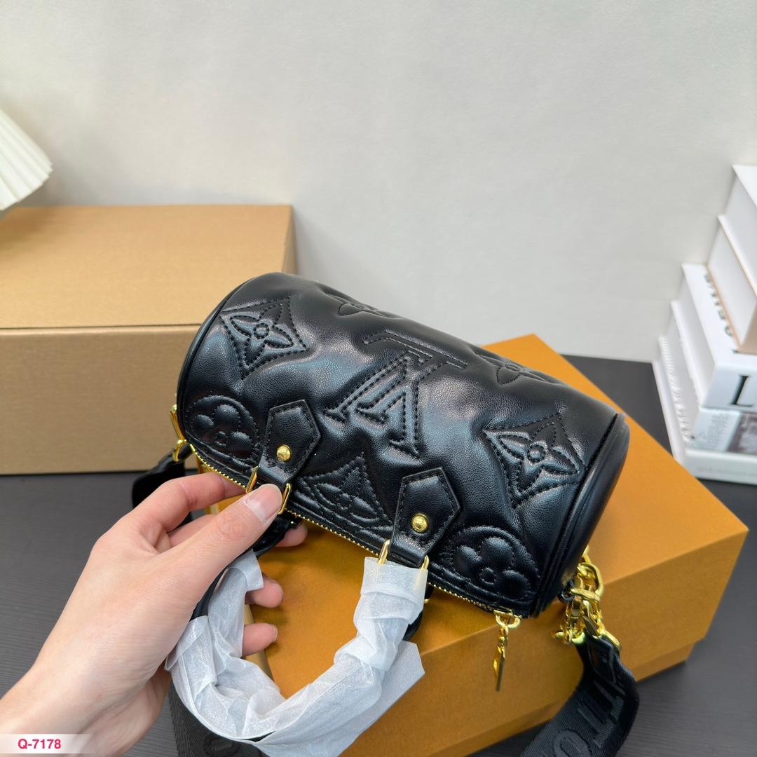 Replica Louis Vuitton Bag 20*12CM